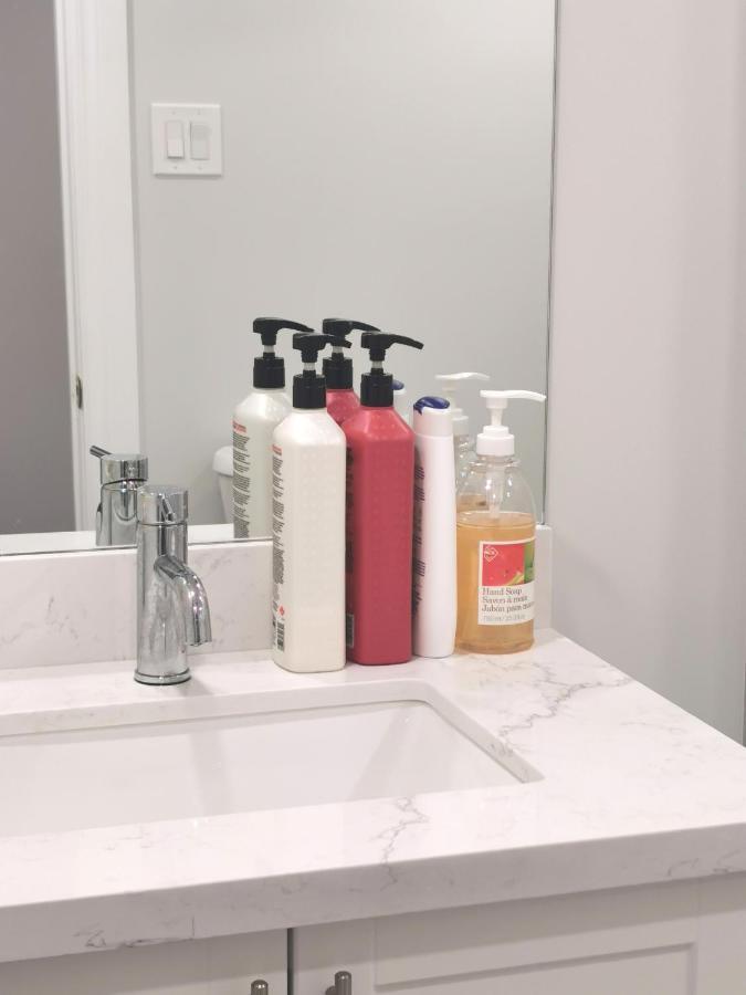 Perfect Location Comfort Private House Lower Level 2 Bedroom Unit Mississauga Eksteriør bilde