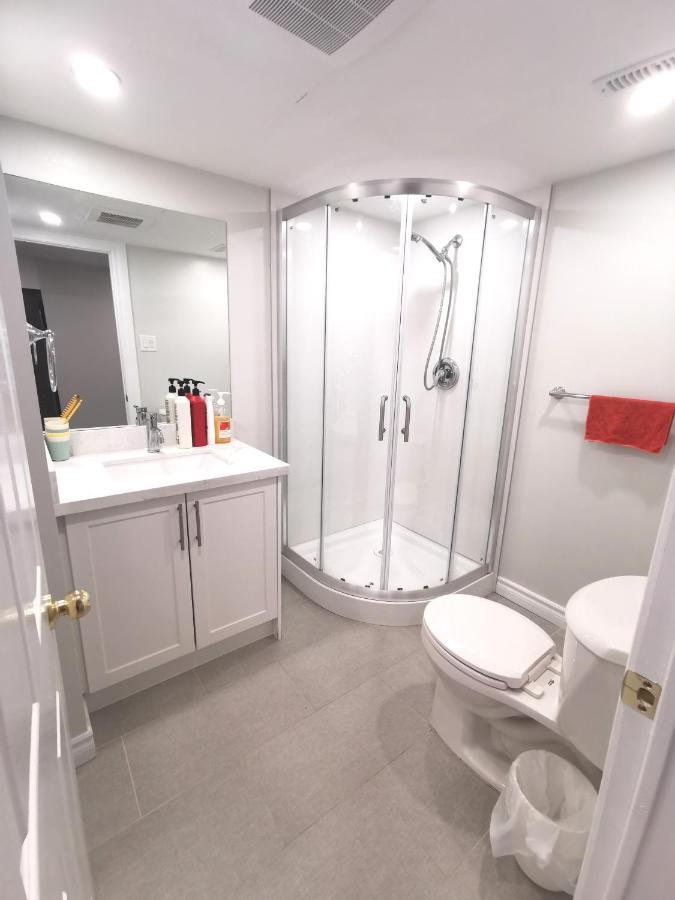 Perfect Location Comfort Private House Lower Level 2 Bedroom Unit Mississauga Eksteriør bilde