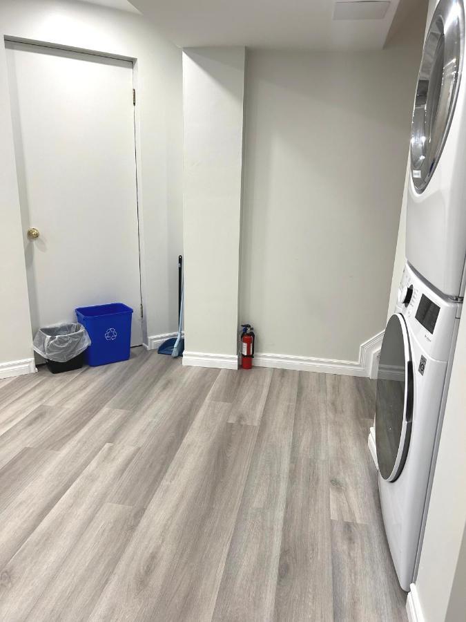 Perfect Location Comfort Private House Lower Level 2 Bedroom Unit Mississauga Eksteriør bilde